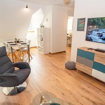 Erasmus 1901 Apartman