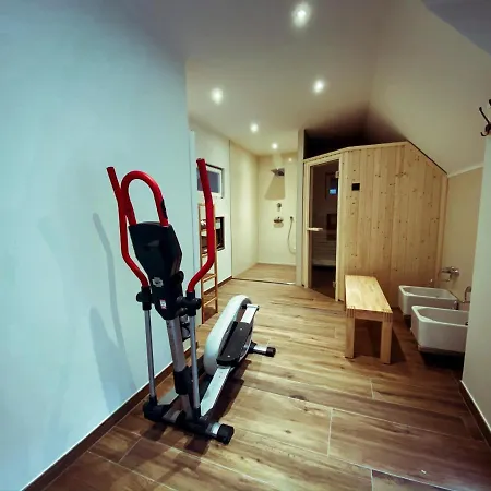 Erasmus 1901 Apartments Апартаменты