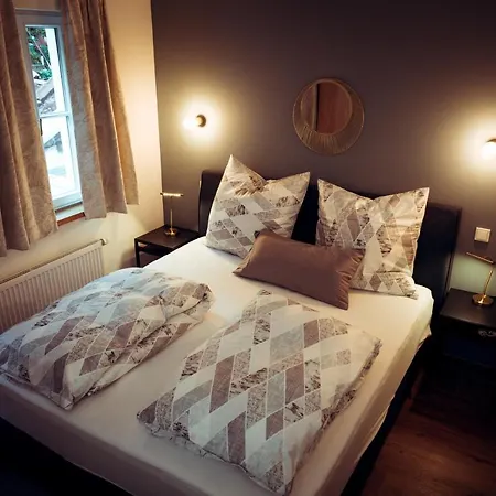 Erasmus 1901 Apartments * Trassem