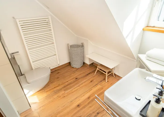 Apartment Erasmus 1901 *